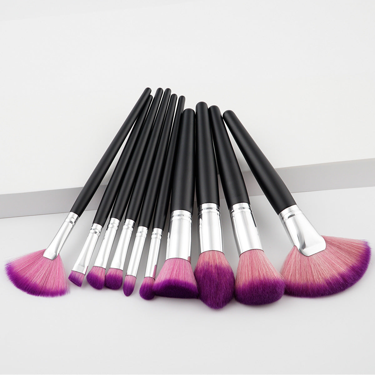 10-Piece Professional Makeup Brush Set – Soft Nylon Bristles for Flawless Application