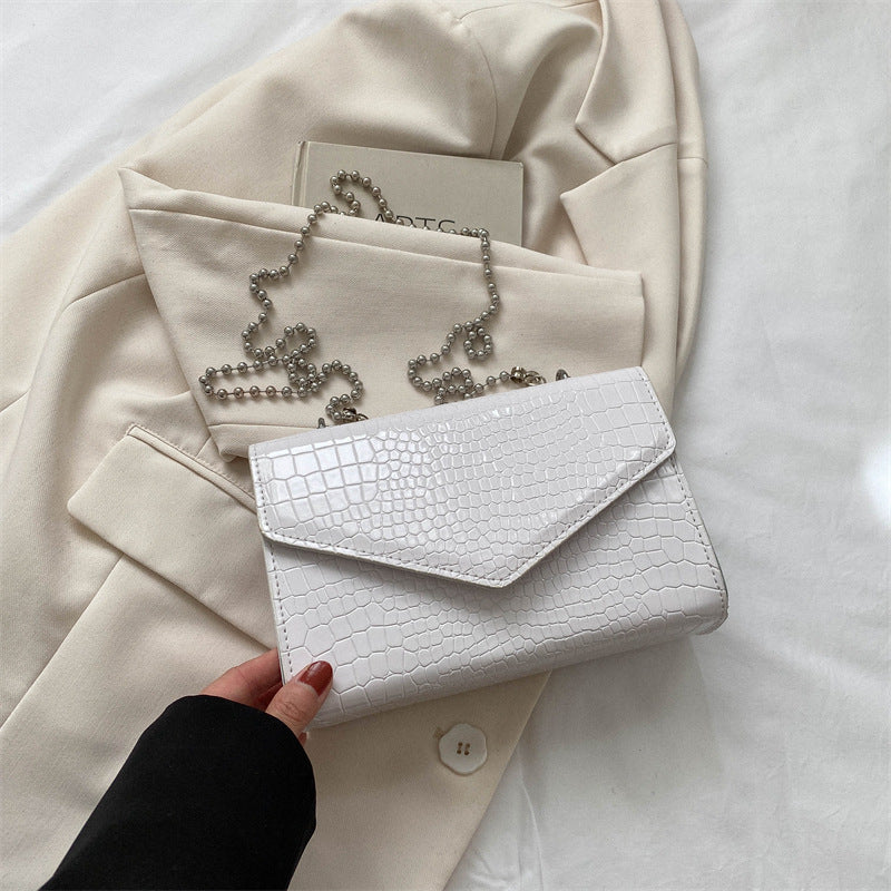 Stylish Crocodile-Pattern Crossbody Bag – Elegant & Practical - glammyverse