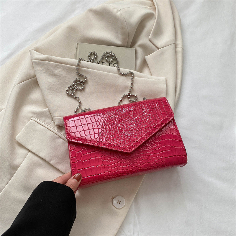 Stylish Crocodile-Pattern Crossbody Bag – Elegant & Practical - glammyverse