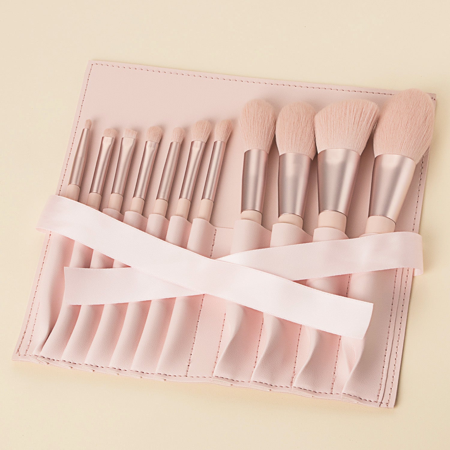 Make-up Kit Beauty Brush Girl - glammyverse